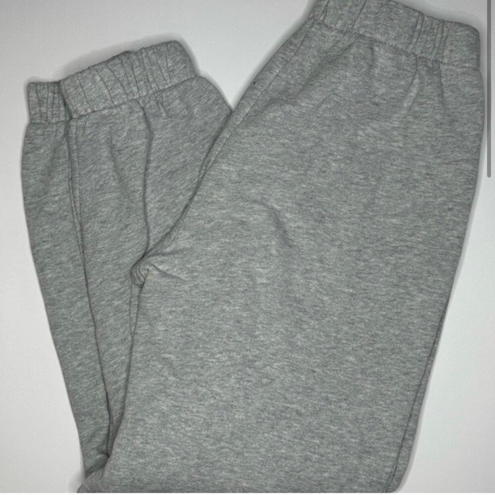 Brandy Melville Rosa Grey Sweatpants